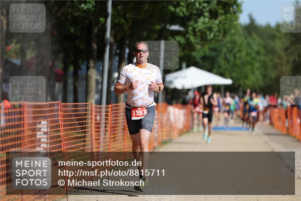 07.09.2025 - 19. Norderstedt Triathlon Michael Strokosch http://msf.ph/oto/8815711 07.09.2025 11:45:20 Laufen 1166, 1253 meine-sportfotos.de