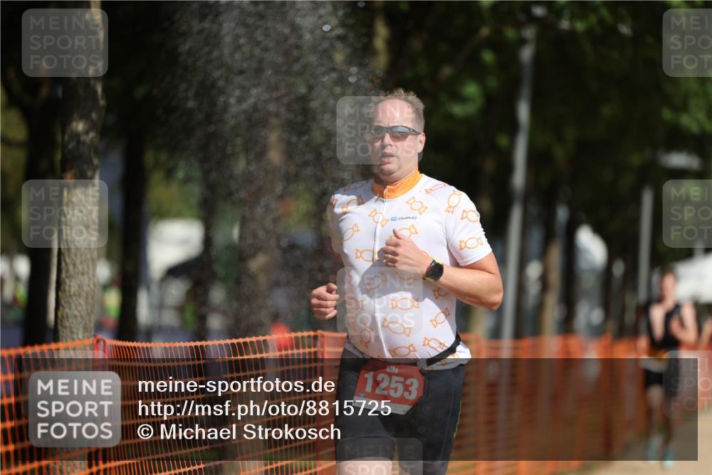 07.09.2025 - 19. Norderstedt Triathlon Michael Strokosch http://msf.ph/oto/8815725 07.09.2025 11:45:23 Laufen 1166, 1253 meine-sportfotos.de