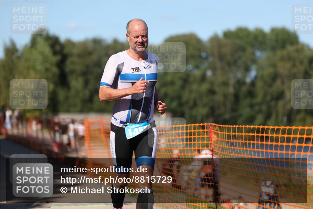 07.09.2025 - 19. Norderstedt Triathlon Michael Strokosch http://msf.ph/oto/8815729 07.09.2025 15:33:39 Laufen 1416, 1456 meine-sportfotos.de