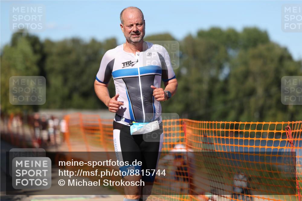 07.09.2025 - 19. Norderstedt Triathlon Michael Strokosch http://msf.ph/oto/8815744 07.09.2025 15:33:40 Laufen 1456 meine-sportfotos.de