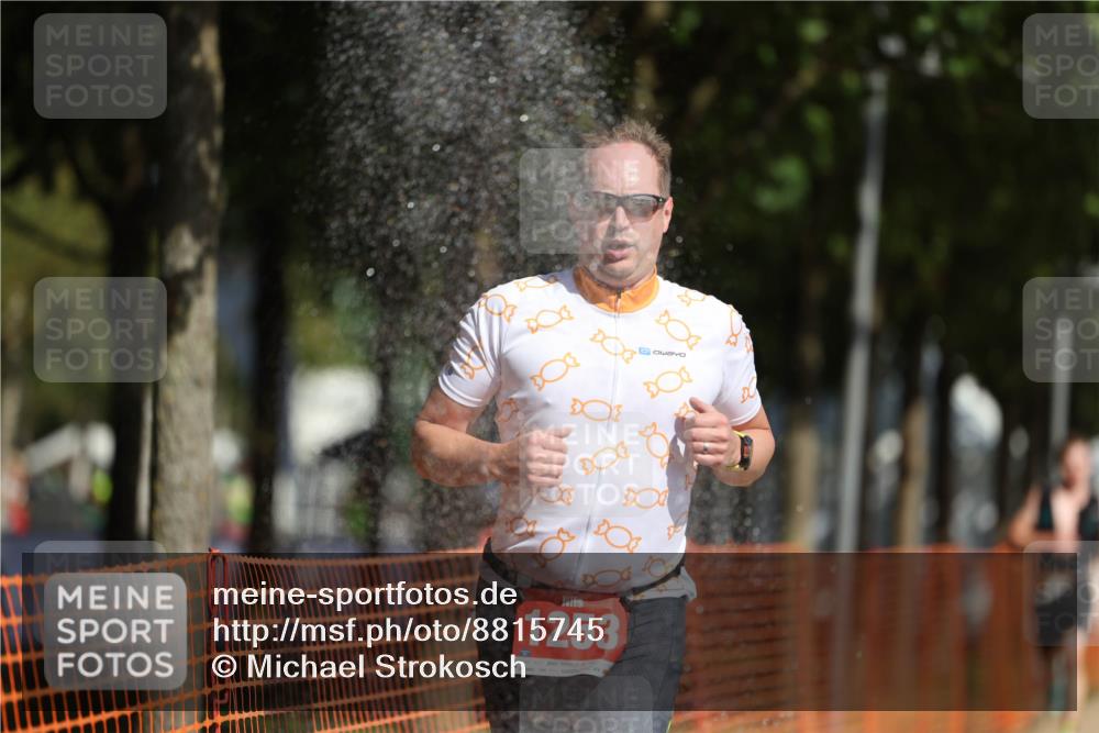 07.09.2025 - 19. Norderstedt Triathlon Michael Strokosch http://msf.ph/oto/8815745 07.09.2025 11:45:23 Laufen 1166, 1253 meine-sportfotos.de