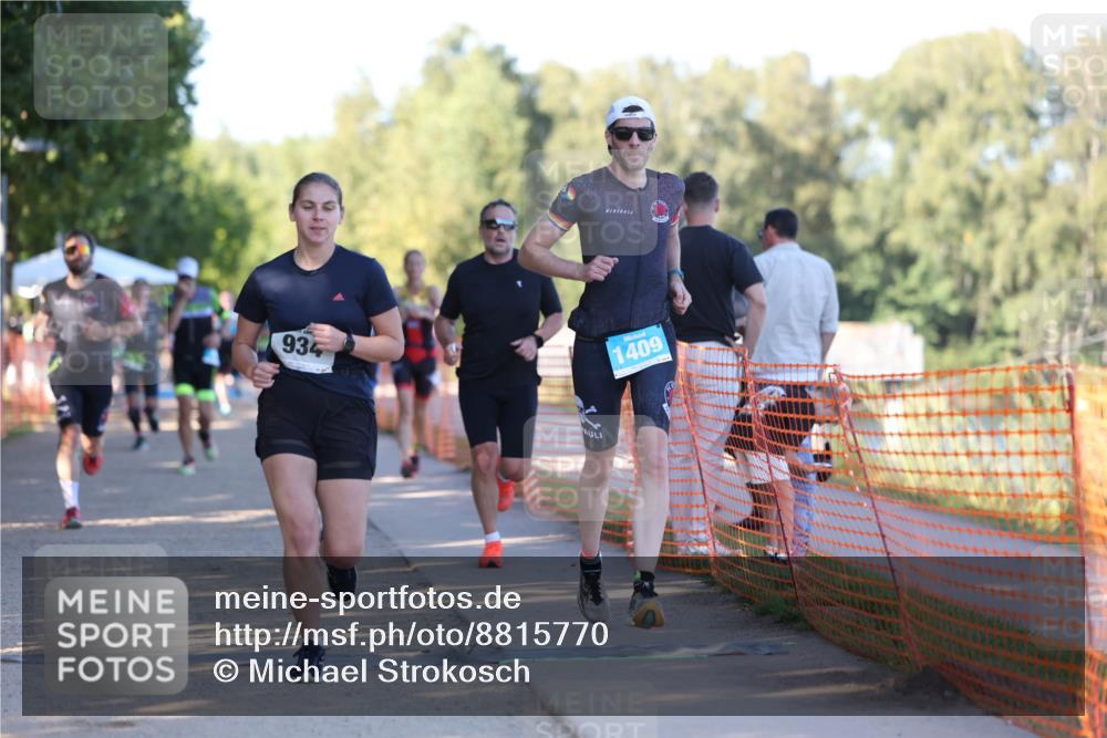07.09.2025 - 19. Norderstedt Triathlon Michael Strokosch http://msf.ph/oto/8815770 07.09.2025 16:31:55 Laufen 397, 493, 934, 1063, 1075, 1409, 1413, 1549, 1603, 1629 meine-sportfotos.de