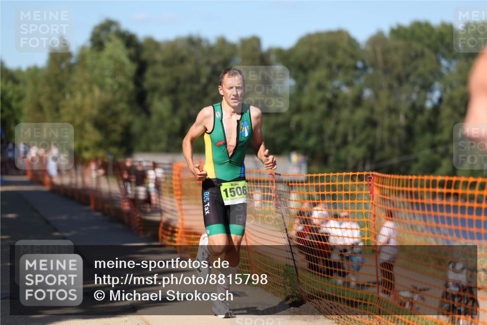07.09.2025 - 19. Norderstedt Triathlon Michael Strokosch http://msf.ph/oto/8815798 07.09.2025 15:34:00 Laufen 382, 462, 1506 meine-sportfotos.de