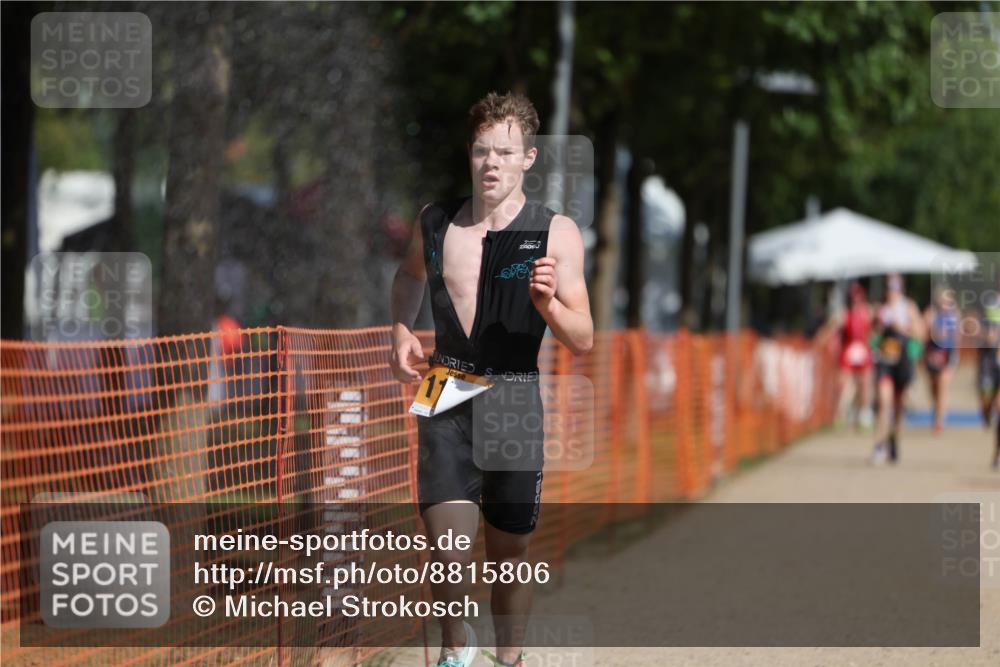 07.09.2025 - 19. Norderstedt Triathlon Michael Strokosch http://msf.ph/oto/8815806 07.09.2025 11:45:27 Laufen 1166, 1253 meine-sportfotos.de