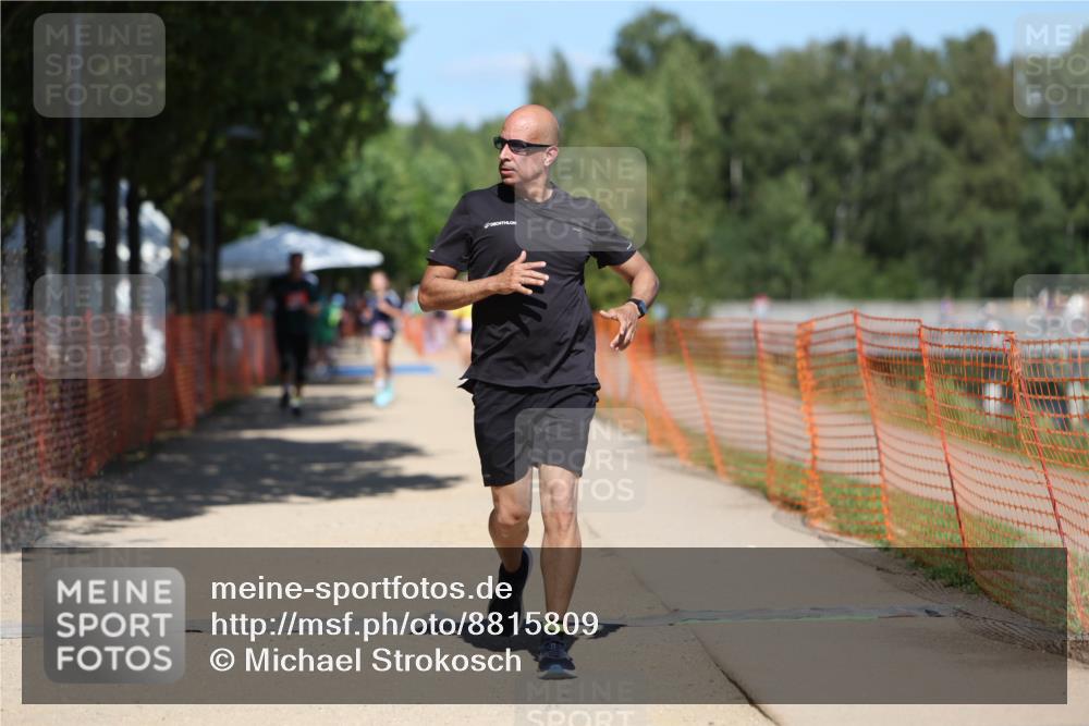 07.09.2025 - 19. Norderstedt Triathlon Michael Strokosch http://msf.ph/oto/8815809 07.09.2025 13:38:06 Laufen 141 meine-sportfotos.de