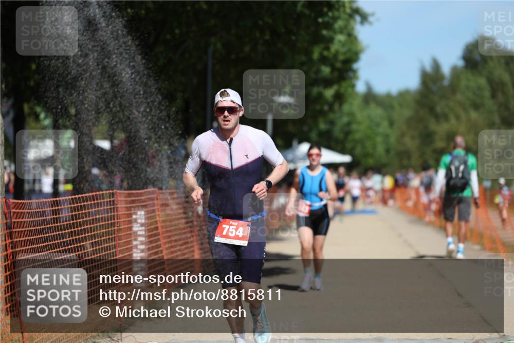 07.09.2025 - 19. Norderstedt Triathlon Michael Strokosch http://msf.ph/oto/8815811 07.09.2025 12:56:38 Laufen 754, 816, 1243, 1373 meine-sportfotos.de