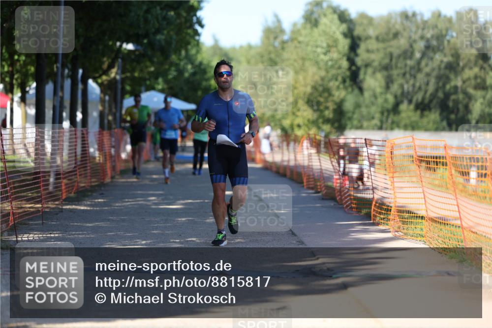 07.09.2025 - 19. Norderstedt Triathlon Michael Strokosch http://msf.ph/oto/8815817 07.09.2025 15:34:03 Laufen 382, 1408, 1506 meine-sportfotos.de