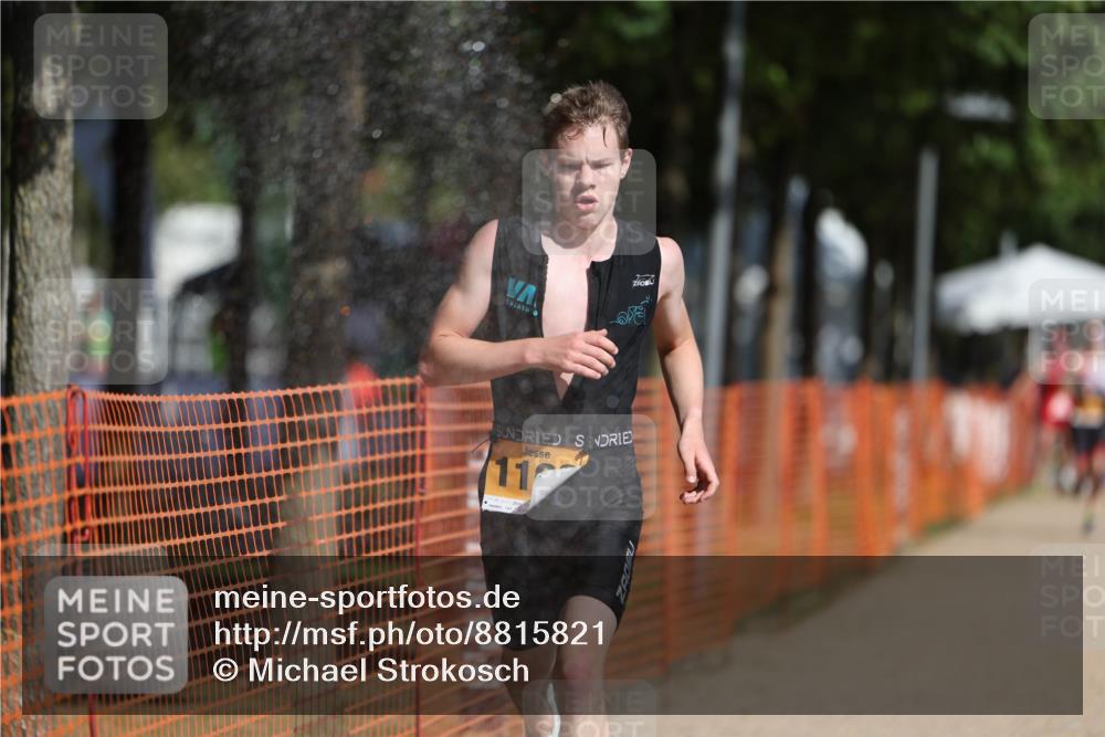 07.09.2025 - 19. Norderstedt Triathlon Michael Strokosch http://msf.ph/oto/8815821 07.09.2025 11:45:27 Laufen 1166, 1253 meine-sportfotos.de