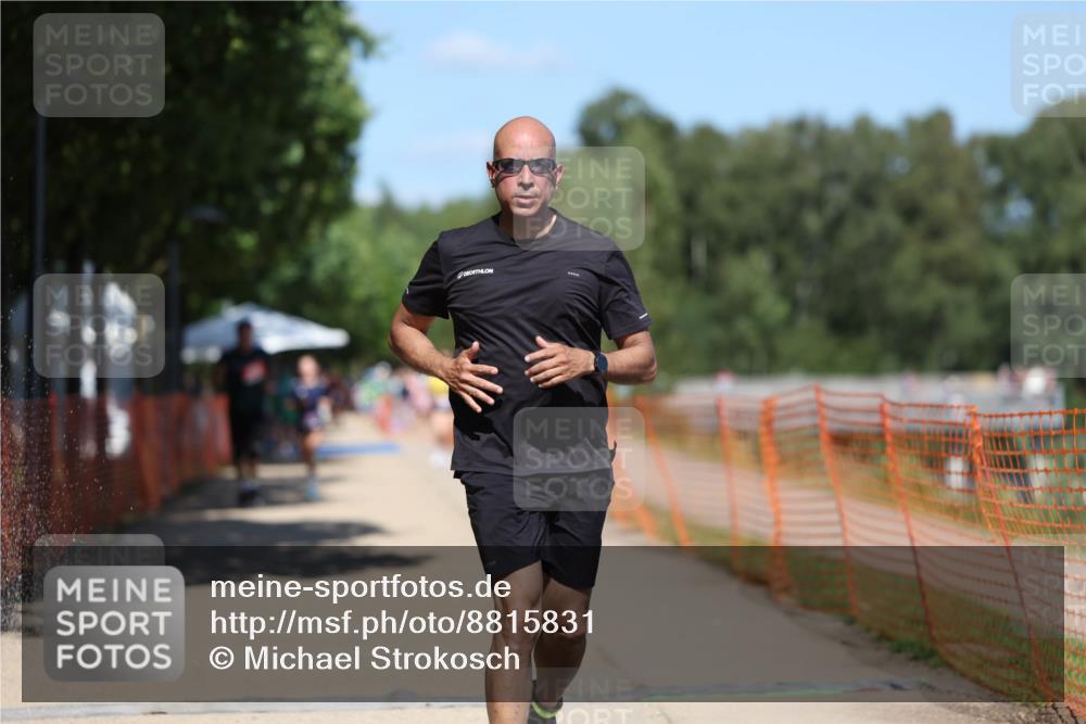 07.09.2025 - 19. Norderstedt Triathlon Michael Strokosch http://msf.ph/oto/8815831 07.09.2025 13:38:08 Laufen 141, 232 meine-sportfotos.de