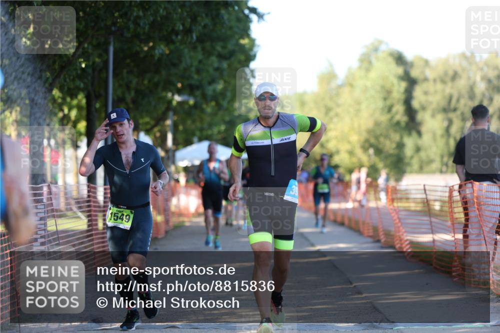 07.09.2025 - 19. Norderstedt Triathlon Michael Strokosch http://msf.ph/oto/8815836 07.09.2025 16:32:02 Laufen 397, 493, 521, 1063, 1075, 1549, 1603, 1630 meine-sportfotos.de