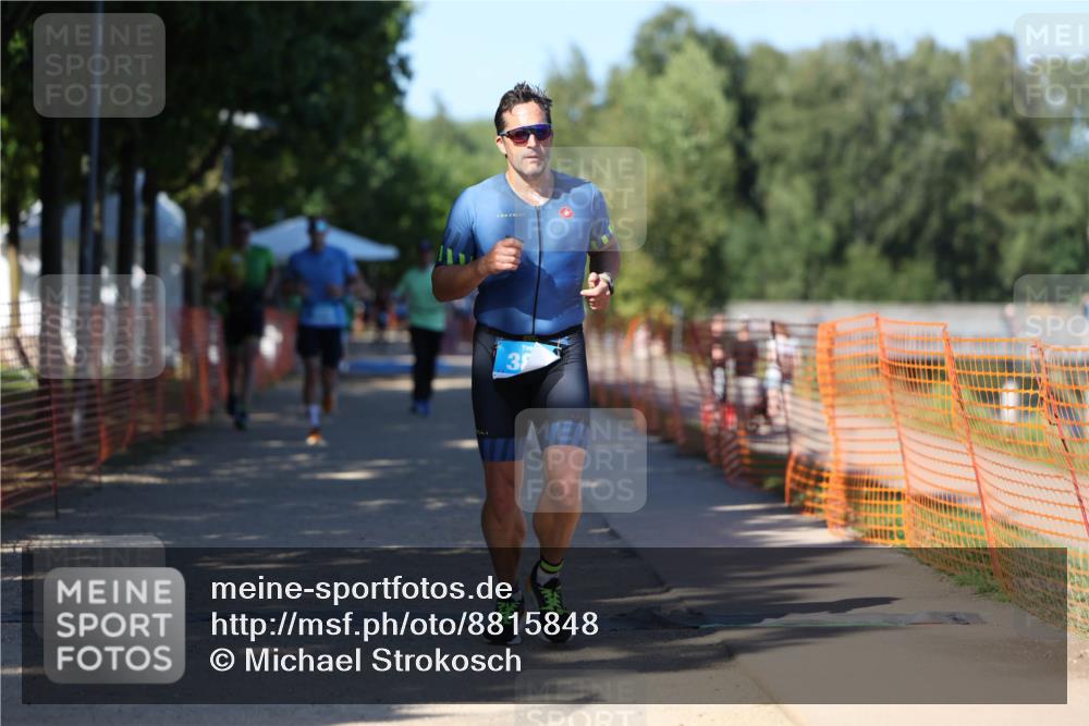 07.09.2025 - 19. Norderstedt Triathlon Michael Strokosch http://msf.ph/oto/8815848 07.09.2025 15:34:04 Laufen 382, 1408, 1506 meine-sportfotos.de