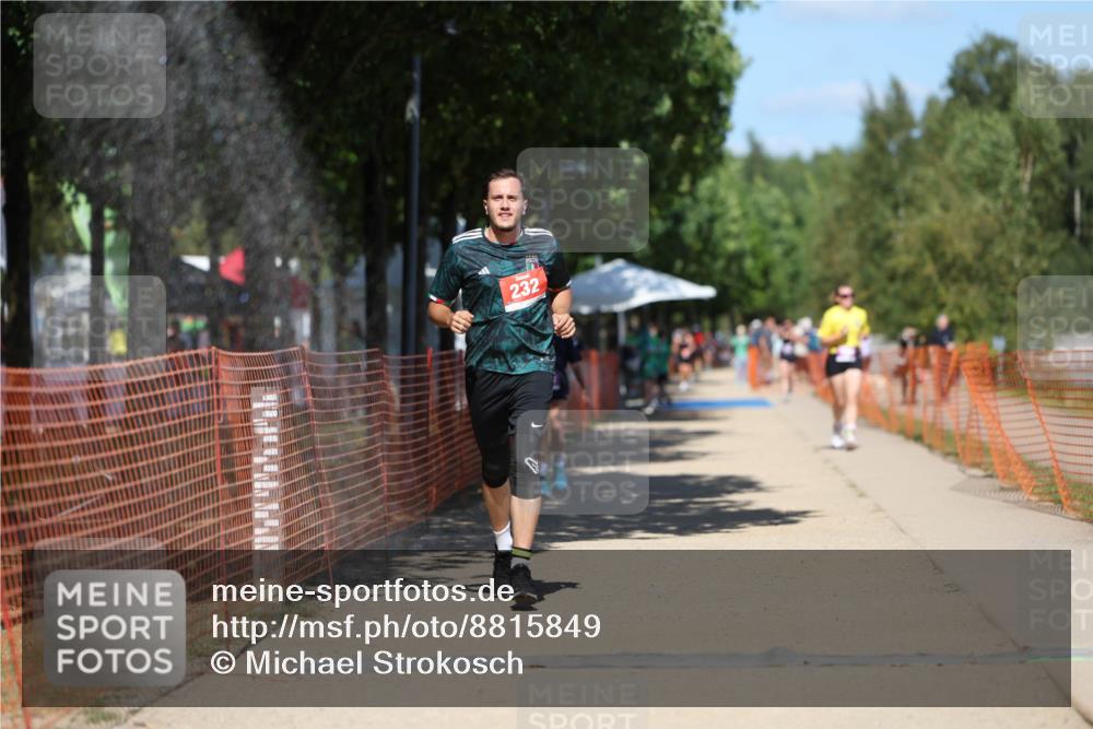 07.09.2025 - 19. Norderstedt Triathlon Michael Strokosch http://msf.ph/oto/8815849 07.09.2025 13:38:14 Laufen 232 meine-sportfotos.de