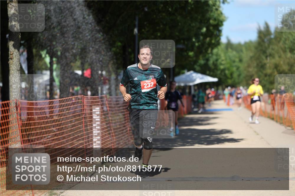 07.09.2025 - 19. Norderstedt Triathlon Michael Strokosch http://msf.ph/oto/8815877 07.09.2025 13:38:15 Laufen 232, 333 meine-sportfotos.de