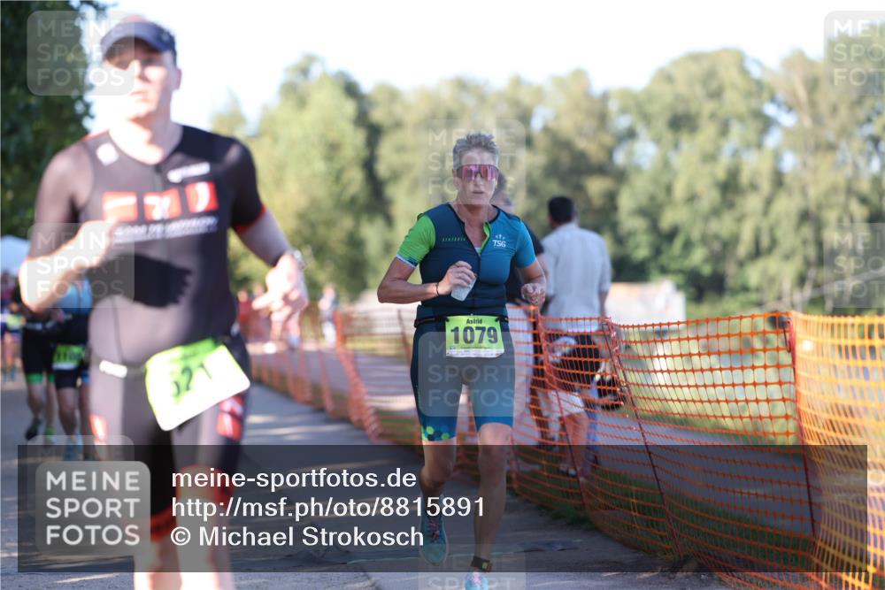 07.09.2025 - 19. Norderstedt Triathlon Michael Strokosch http://msf.ph/oto/8815891 07.09.2025 16:32:10 Laufen 466, 490, 521, 884, 1079, 1108, 1630 meine-sportfotos.de