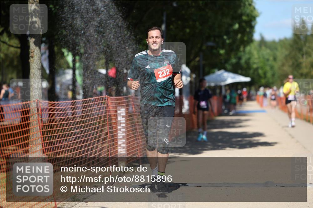07.09.2025 - 19. Norderstedt Triathlon Michael Strokosch http://msf.ph/oto/8815896 07.09.2025 13:38:16 Laufen 232, 333 meine-sportfotos.de