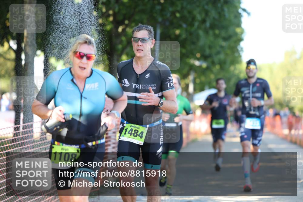 07.09.2025 - 19. Norderstedt Triathlon Michael Strokosch http://msf.ph/oto/8815918 07.09.2025 16:32:15 Laufen 466, 490, 884, 1079, 1108, 1631 meine-sportfotos.de
