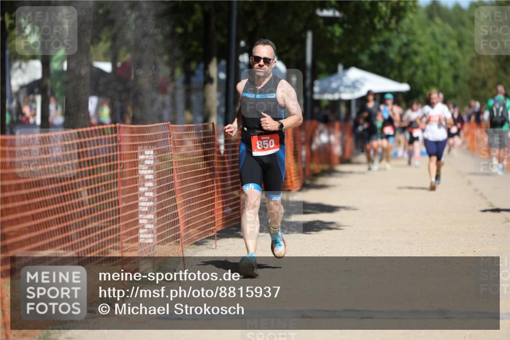 07.09.2025 - 19. Norderstedt Triathlon Michael Strokosch http://msf.ph/oto/8815937 07.09.2025 12:56:50 Laufen 156, 850 meine-sportfotos.de