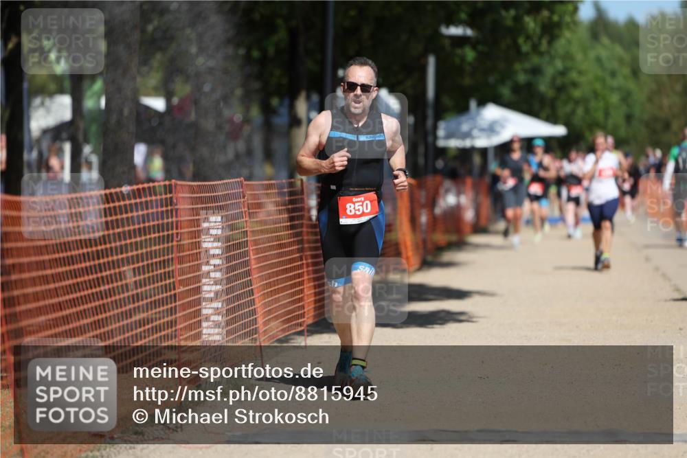07.09.2025 - 19. Norderstedt Triathlon Michael Strokosch http://msf.ph/oto/8815945 07.09.2025 12:56:51 Laufen 156, 169, 850 meine-sportfotos.de