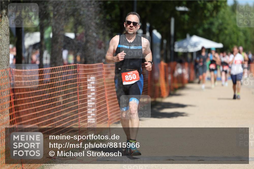 07.09.2025 - 19. Norderstedt Triathlon Michael Strokosch http://msf.ph/oto/8815966 07.09.2025 12:56:51 Laufen 156, 169, 850 meine-sportfotos.de