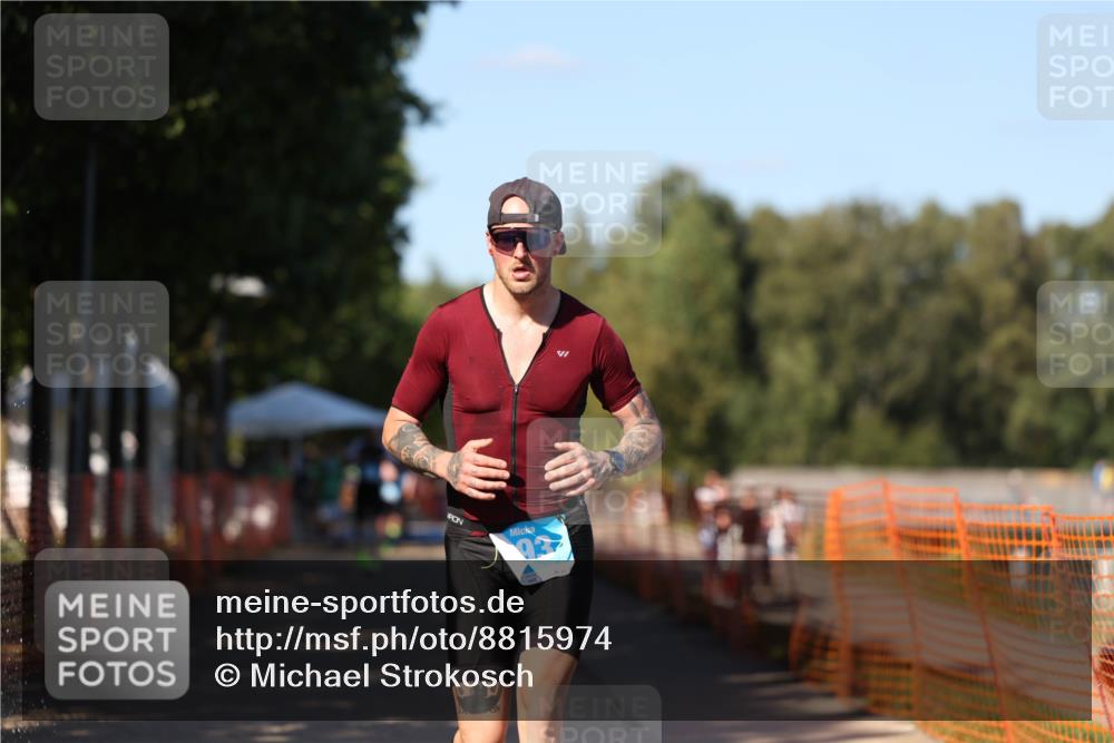 07.09.2025 - 19. Norderstedt Triathlon Michael Strokosch http://msf.ph/oto/8815974 07.09.2025 15:34:33 Laufen  meine-sportfotos.de
