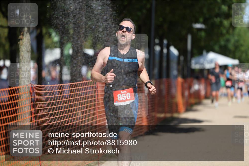 07.09.2025 - 19. Norderstedt Triathlon Michael Strokosch http://msf.ph/oto/8815980 07.09.2025 12:56:52 Laufen 156, 169, 850 meine-sportfotos.de