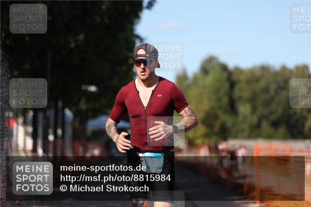 07.09.2025 - 19. Norderstedt Triathlon Michael Strokosch http://msf.ph/oto/8815984 07.09.2025 15:34:33 Laufen  meine-sportfotos.de