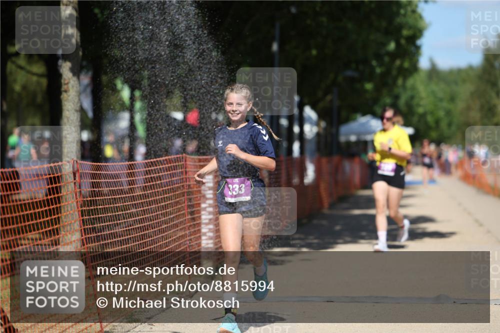 07.09.2025 - 19. Norderstedt Triathlon Michael Strokosch http://msf.ph/oto/8815994 07.09.2025 13:38:23 Laufen 329, 333 meine-sportfotos.de