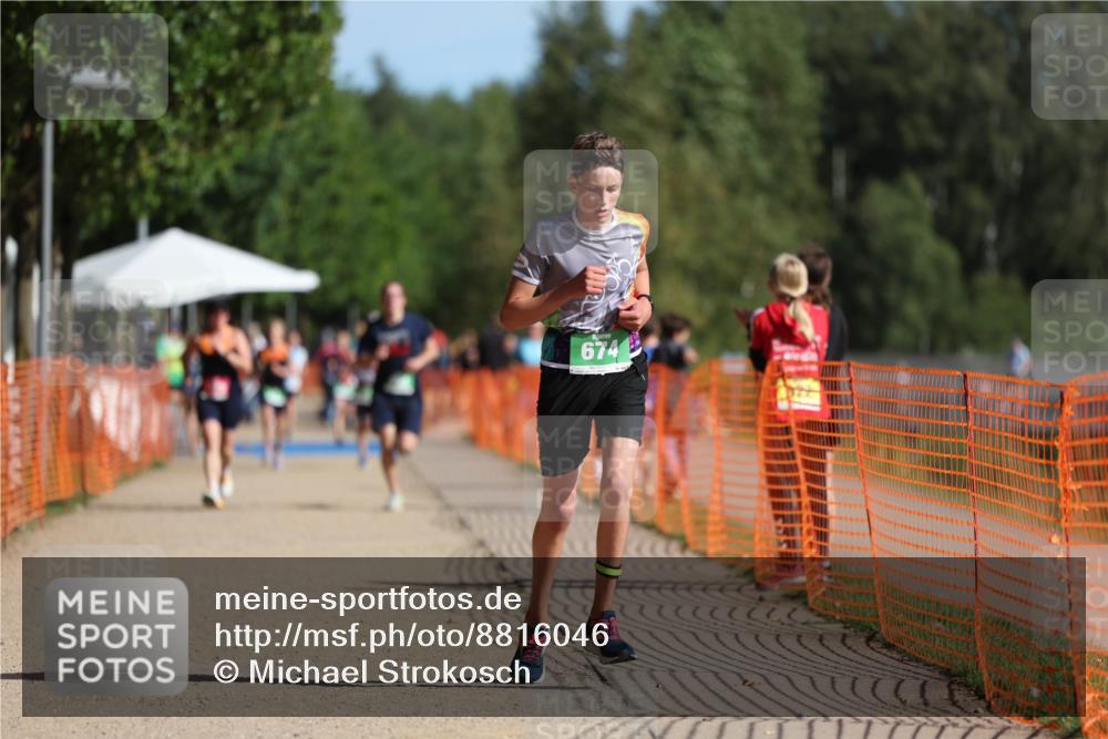 07.09.2025 - 19. Norderstedt Triathlon Michael Strokosch http://msf.ph/oto/8816046 07.09.2025 10:47:02 Laufen 105, 674, 693, 1144 meine-sportfotos.de