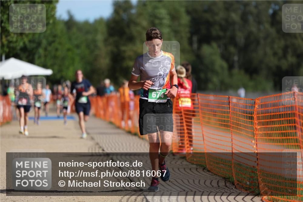 07.09.2025 - 19. Norderstedt Triathlon Michael Strokosch http://msf.ph/oto/8816067 07.09.2025 10:47:03 Laufen 105, 674, 693 meine-sportfotos.de