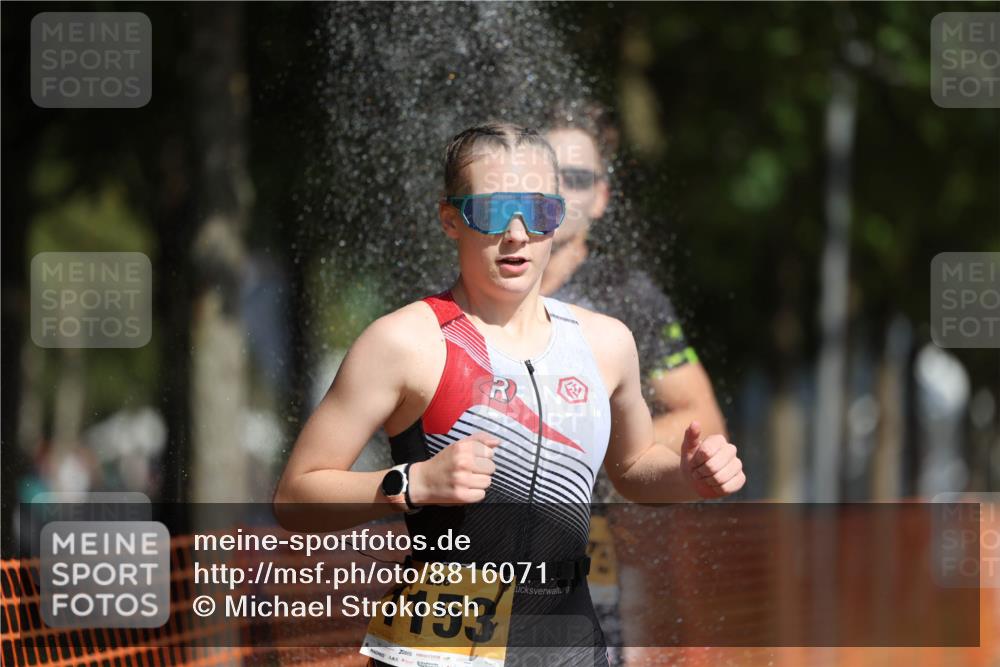 07.09.2025 - 19. Norderstedt Triathlon Michael Strokosch http://msf.ph/oto/8816071 07.09.2025 11:45:38 Laufen 229, 760, 1153, 1175 meine-sportfotos.de