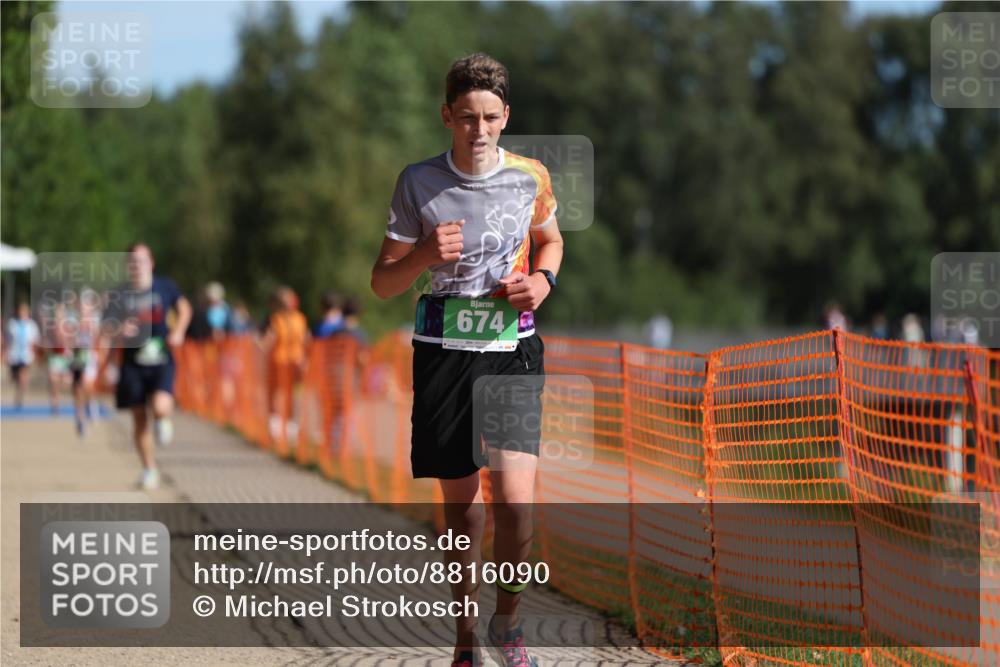 07.09.2025 - 19. Norderstedt Triathlon Michael Strokosch http://msf.ph/oto/8816090 07.09.2025 10:47:04 Laufen 105, 674, 693 meine-sportfotos.de