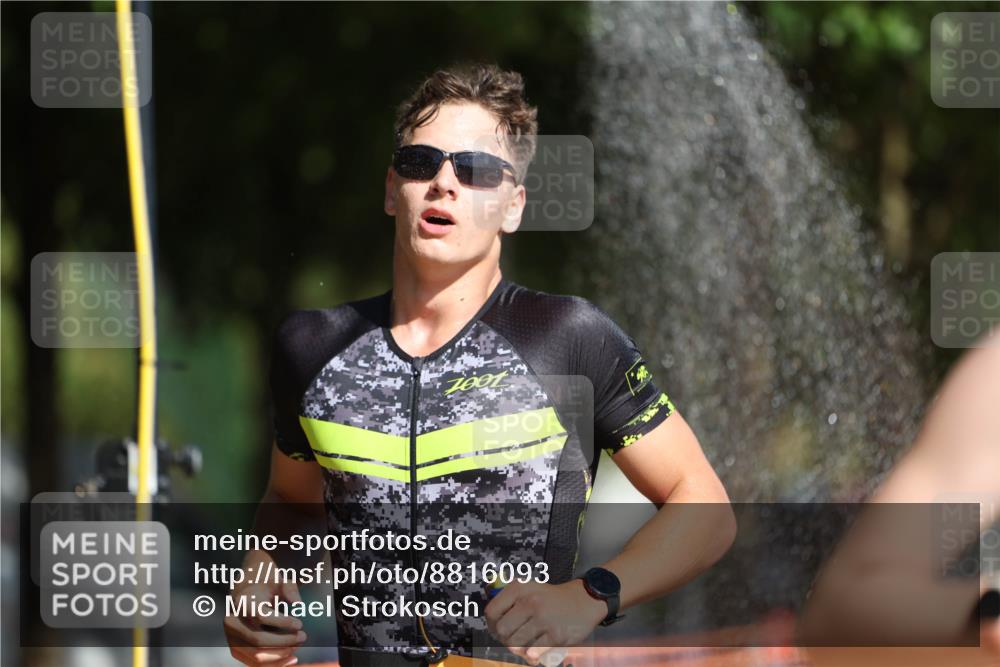 07.09.2025 - 19. Norderstedt Triathlon Michael Strokosch http://msf.ph/oto/8816093 07.09.2025 11:45:38 Laufen 229, 760, 1153, 1175 meine-sportfotos.de