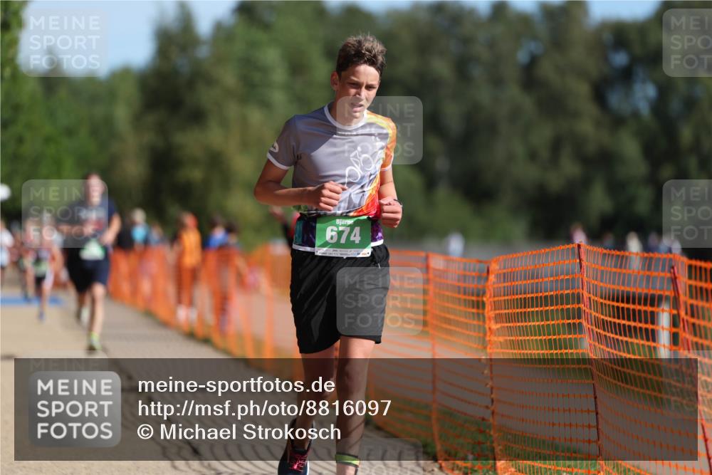 07.09.2025 - 19. Norderstedt Triathlon Michael Strokosch http://msf.ph/oto/8816097 07.09.2025 10:47:04 Laufen 105, 674, 693 meine-sportfotos.de