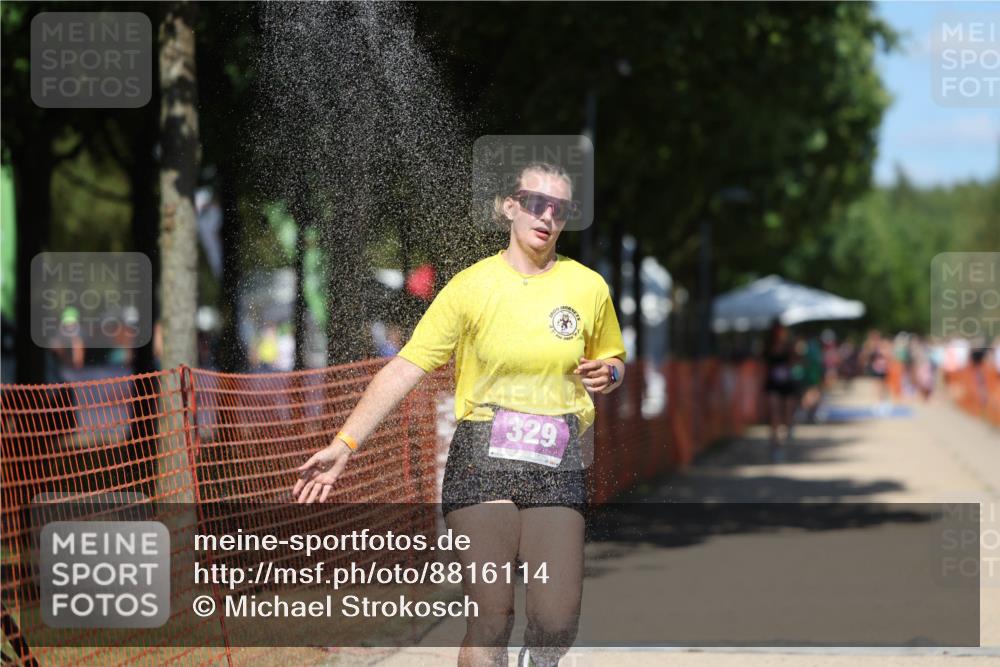 07.09.2025 - 19. Norderstedt Triathlon Michael Strokosch http://msf.ph/oto/8816114 07.09.2025 13:38:27 Laufen 329, 333 meine-sportfotos.de