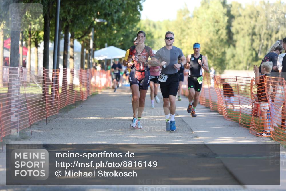 07.09.2025 - 19. Norderstedt Triathlon Michael Strokosch http://msf.ph/oto/8816149 07.09.2025 16:32:47 Laufen 949, 951, 953, 1555 meine-sportfotos.de