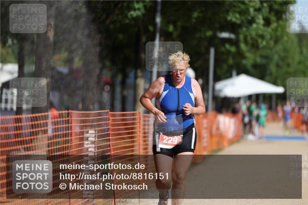 07.09.2025 - 19. Norderstedt Triathlon Michael Strokosch http://msf.ph/oto/8816151 07.09.2025 11:45:44 Laufen 229 meine-sportfotos.de