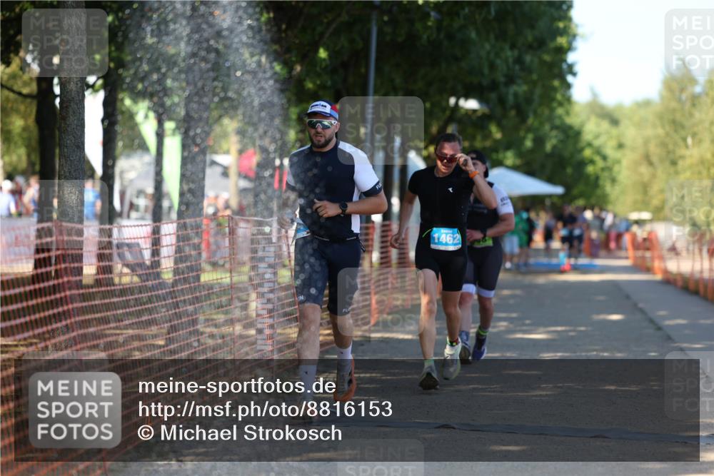 07.09.2025 - 19. Norderstedt Triathlon Michael Strokosch http://msf.ph/oto/8816153 07.09.2025 15:35:18 Laufen 364, 968, 1000, 1462 meine-sportfotos.de