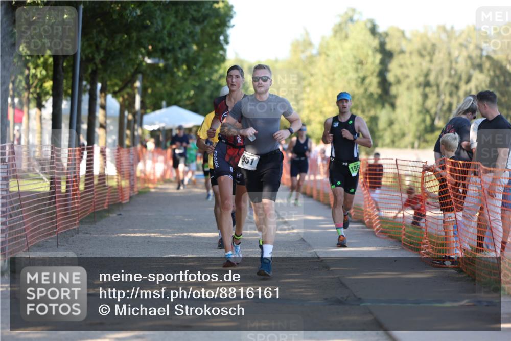 07.09.2025 - 19. Norderstedt Triathlon Michael Strokosch http://msf.ph/oto/8816161 07.09.2025 16:32:48 Laufen 949, 951, 953, 1043, 1555, 1602 meine-sportfotos.de