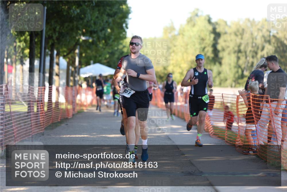 07.09.2025 - 19. Norderstedt Triathlon Michael Strokosch http://msf.ph/oto/8816163 07.09.2025 16:32:49 Laufen 543, 949, 951, 953, 1043, 1555, 1602 meine-sportfotos.de