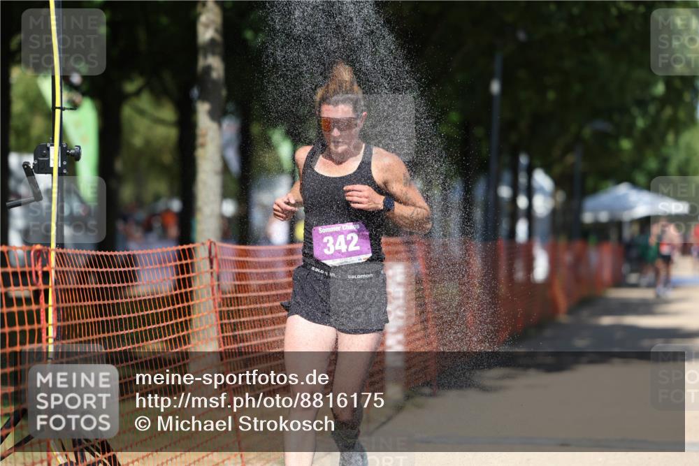 07.09.2025 - 19. Norderstedt Triathlon Michael Strokosch http://msf.ph/oto/8816175 07.09.2025 13:38:38 Laufen 342 meine-sportfotos.de