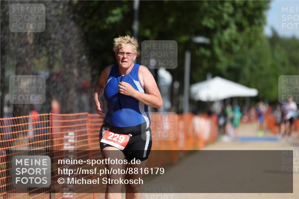 07.09.2025 - 19. Norderstedt Triathlon Michael Strokosch http://msf.ph/oto/8816179 07.09.2025 11:45:44 Laufen 229 meine-sportfotos.de