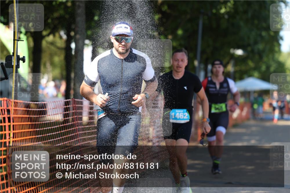 07.09.2025 - 19. Norderstedt Triathlon Michael Strokosch http://msf.ph/oto/8816181 07.09.2025 15:35:20 Laufen 364, 968, 1000, 1462 meine-sportfotos.de
