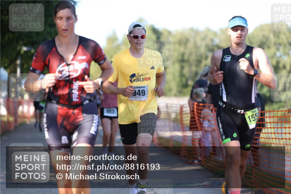 07.09.2025 - 19. Norderstedt Triathlon Michael Strokosch http://msf.ph/oto/8816193 07.09.2025 16:32:52 Laufen 543, 943, 949, 951, 953, 955, 1043, 1555, 1602 meine-sportfotos.de