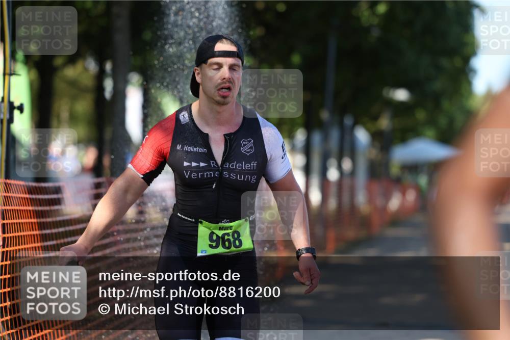 07.09.2025 - 19. Norderstedt Triathlon Michael Strokosch http://msf.ph/oto/8816200 07.09.2025 15:35:22 Laufen 364, 968, 1000, 1462 meine-sportfotos.de