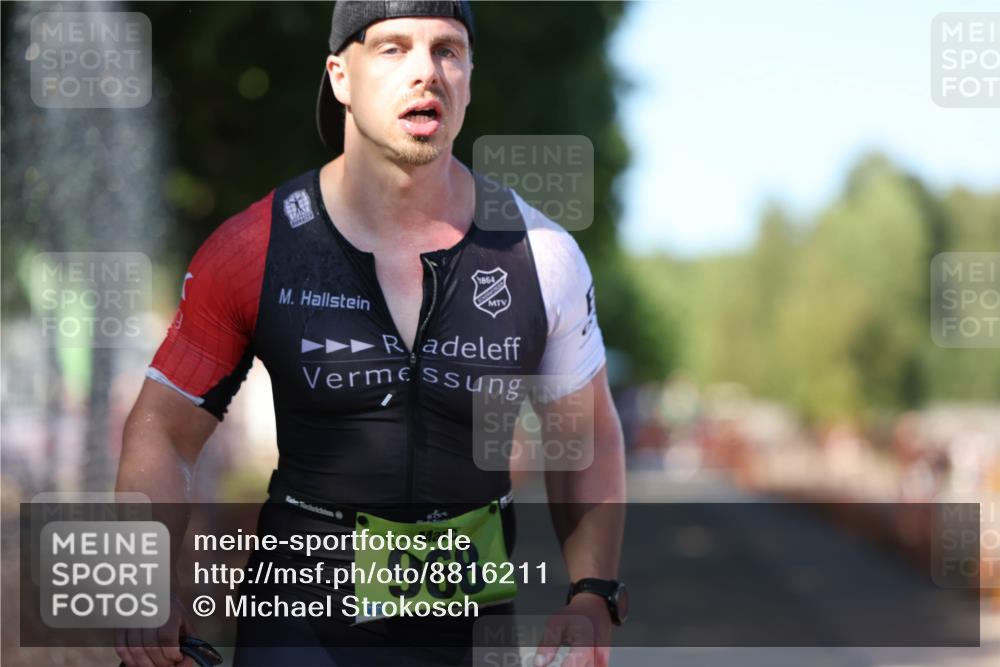 07.09.2025 - 19. Norderstedt Triathlon Michael Strokosch http://msf.ph/oto/8816211 07.09.2025 15:35:23 Laufen 364, 968, 1000, 1462 meine-sportfotos.de