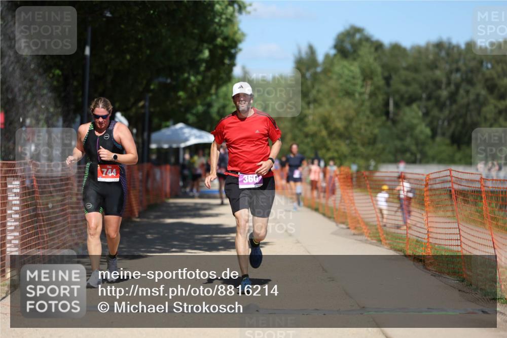 07.09.2025 - 19. Norderstedt Triathlon Michael Strokosch http://msf.ph/oto/8816214 07.09.2025 13:38:54 Laufen 360, 744 meine-sportfotos.de
