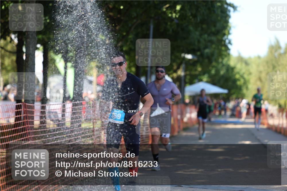 07.09.2025 - 19. Norderstedt Triathlon Michael Strokosch http://msf.ph/oto/8816233 07.09.2025 15:35:32 Laufen 452 meine-sportfotos.de