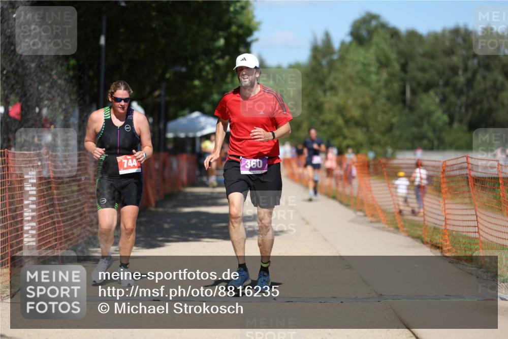 07.09.2025 - 19. Norderstedt Triathlon Michael Strokosch http://msf.ph/oto/8816235 07.09.2025 13:38:55 Laufen 360, 744 meine-sportfotos.de