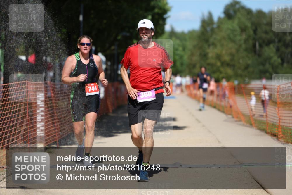 07.09.2025 - 19. Norderstedt Triathlon Michael Strokosch http://msf.ph/oto/8816248 07.09.2025 13:38:56 Laufen 360, 744 meine-sportfotos.de