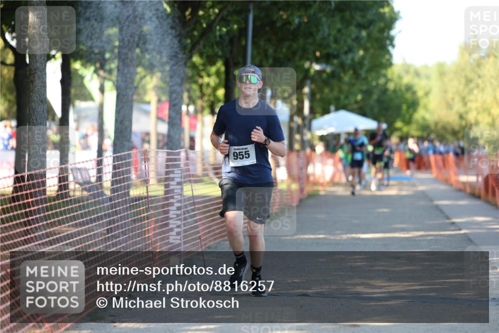 07.09.2025 - 19. Norderstedt Triathlon Michael Strokosch http://msf.ph/oto/8816257 07.09.2025 16:33:00 Laufen 543, 927, 943, 955, 1043, 1602 meine-sportfotos.de